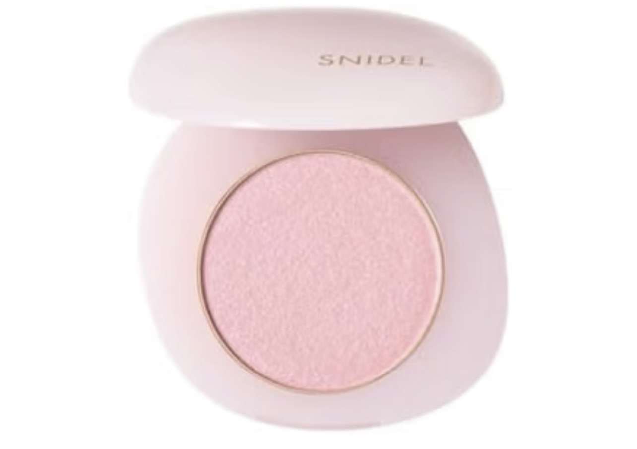 SNIDEL BEAUTY ユーフォリック グロウ ブラッシュ 01 Yuragiで作る、透明感のあるオーロラ頬