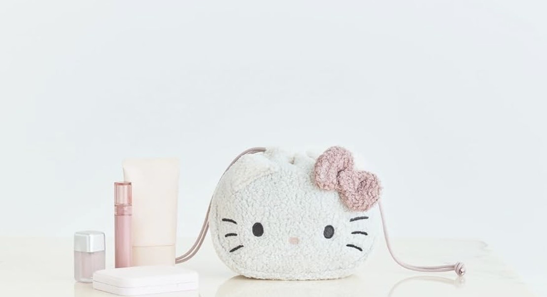 ズボラさんの味方？ HELLO KITTY × BRILMY 巾着コスメポーチ PALE PINKで、コスメ収納をゆるっと整理